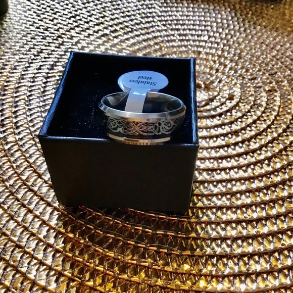 Ring silver titanium round bands Celtic dragon. - Picture 3 of 4